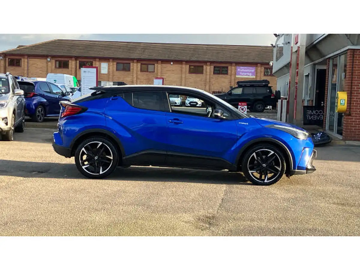 2022-toyota-c-hr-18-vvt-i-gr-sport-big-15
