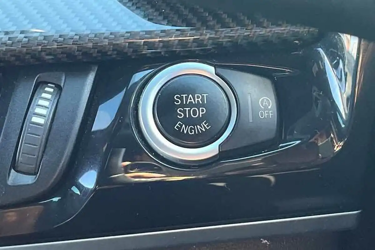 2017-bmw-x6-44-xdrive-m-big-35