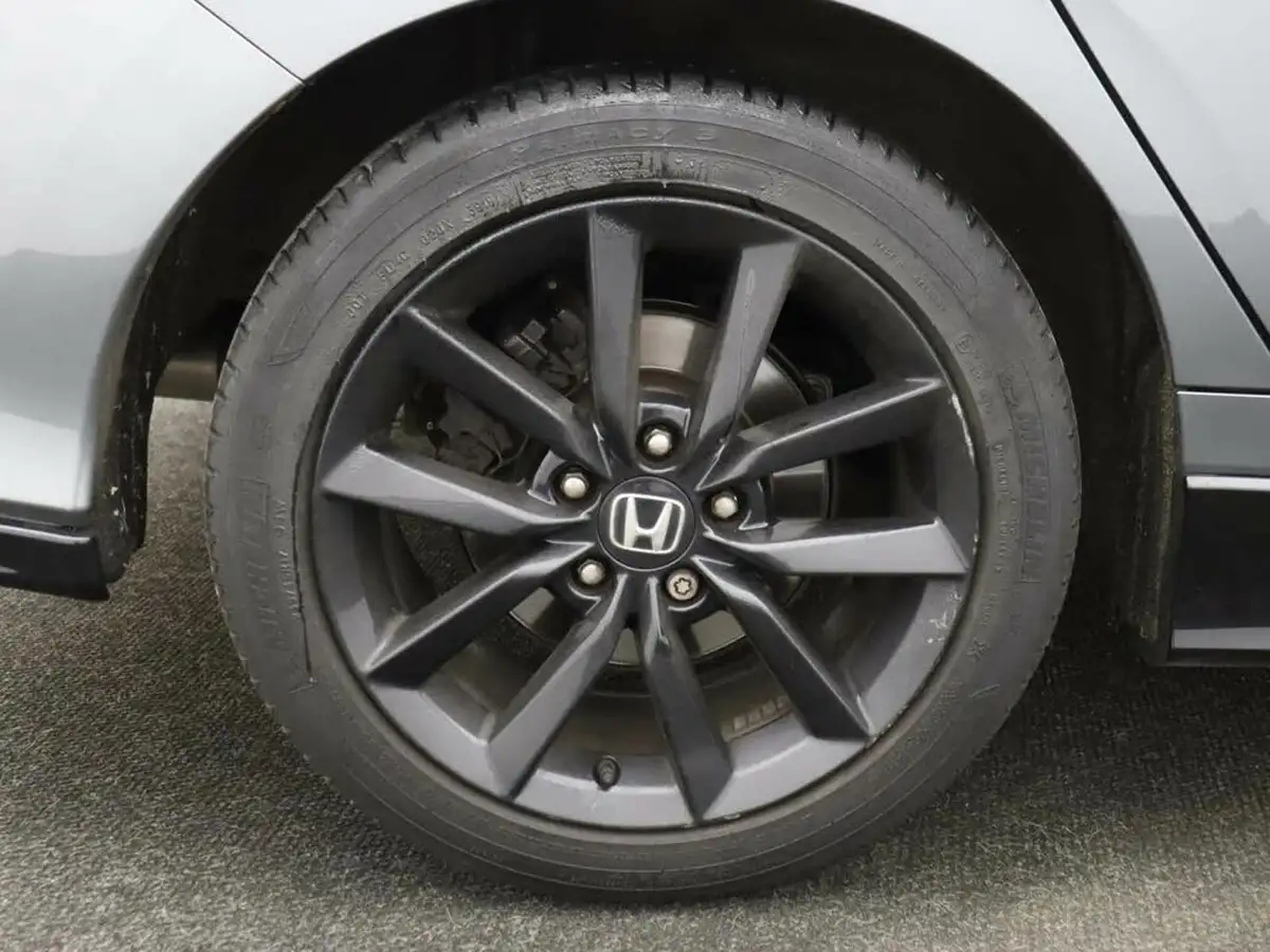 2020-honda-civic-15-vtec-turbo-sport-cvt-big-6