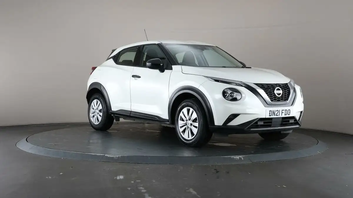 2021-nissan-juke-10-dig-t-visia-big-48