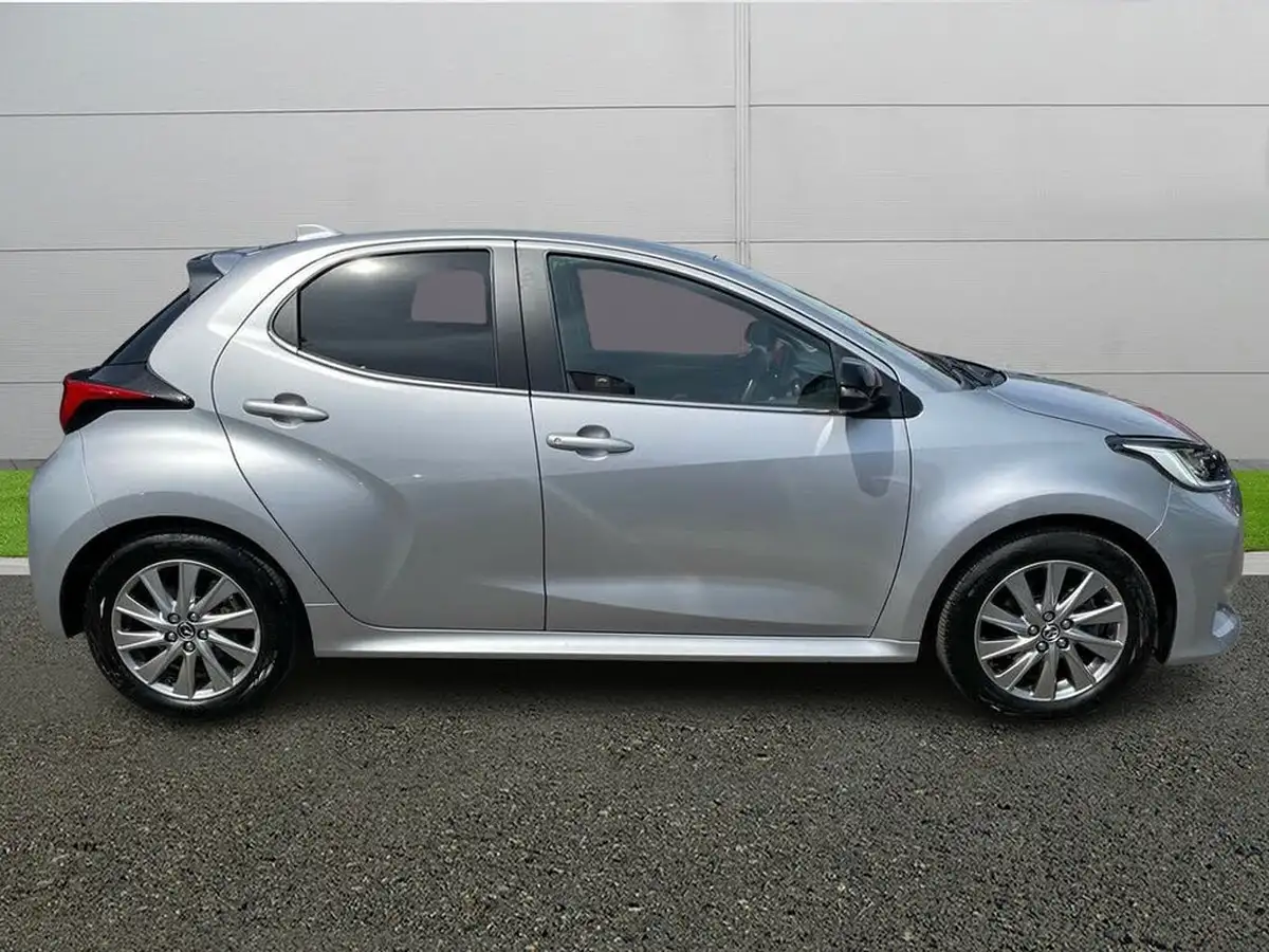 2022-mazda-mazda2-15-select-big-7