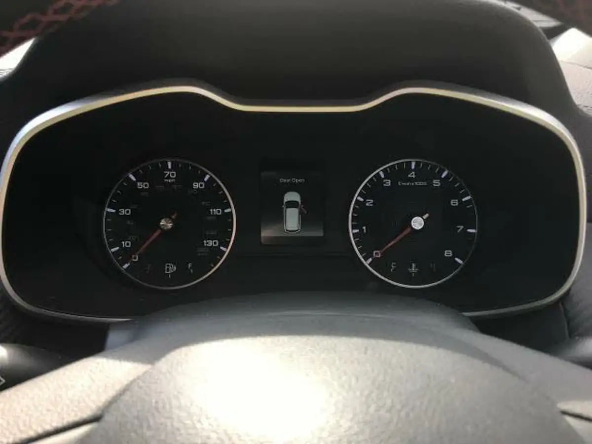2023-mg-zs-suv-15-vti-tech-excite-big-6