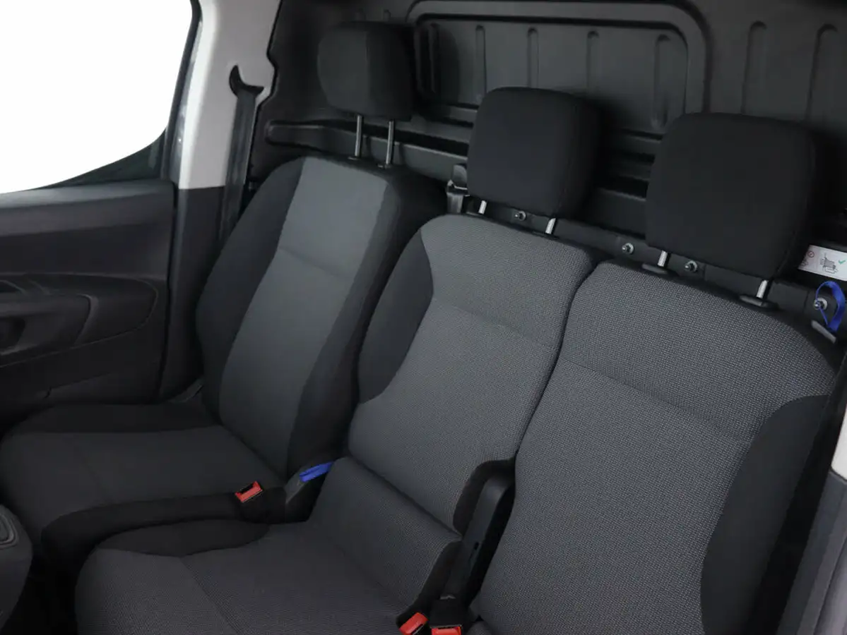 2019-peugeot-partner-16bluehdi-1000-professional-big-31