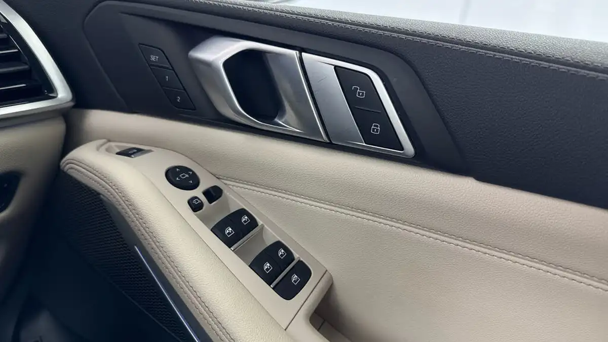 2021-bmw-x5-30-xdrive-45e-m-sport-big-23