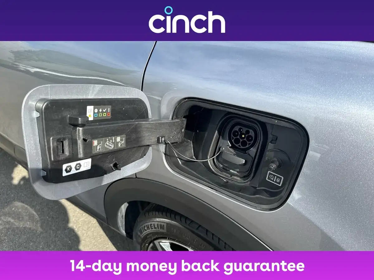 2022-citroen-c4-e-shine-big-27