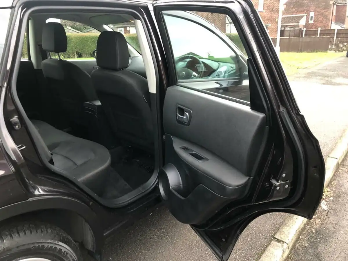 2012-nissan-qashqai-15td-acenta-big-29