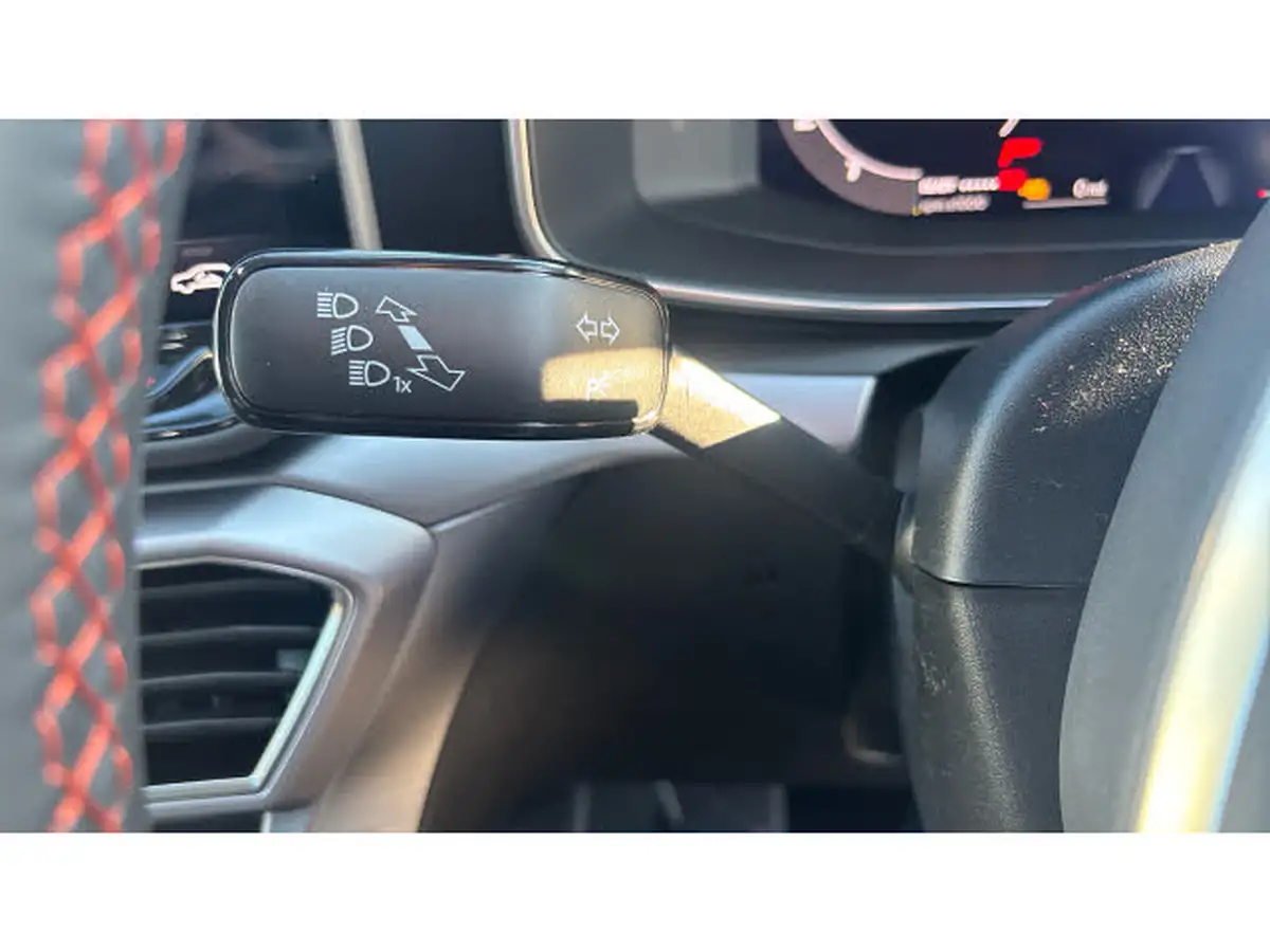 2025-seat-leon-15-e-hybrid-fr-black-edition-hatchback-big-30