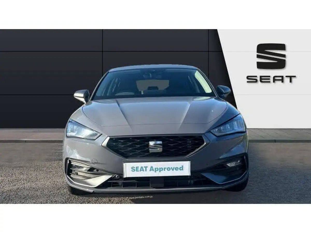 2025-seat-leon-15-e-hybrid-fr-black-edition-hatchback-big-6