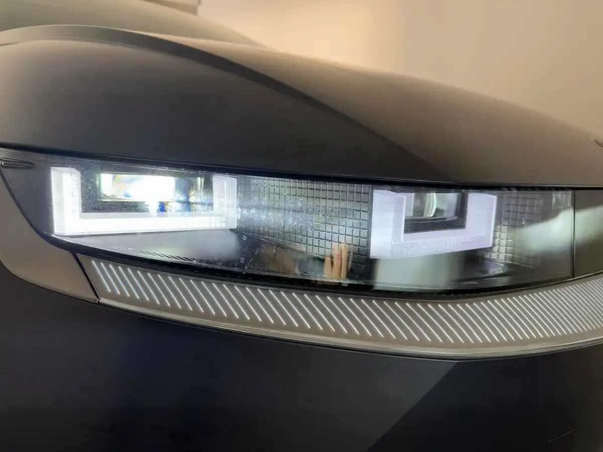 2021-hyundai-ioniq-5-e-ultimate-217ps-73kwh-rwd-big-36
