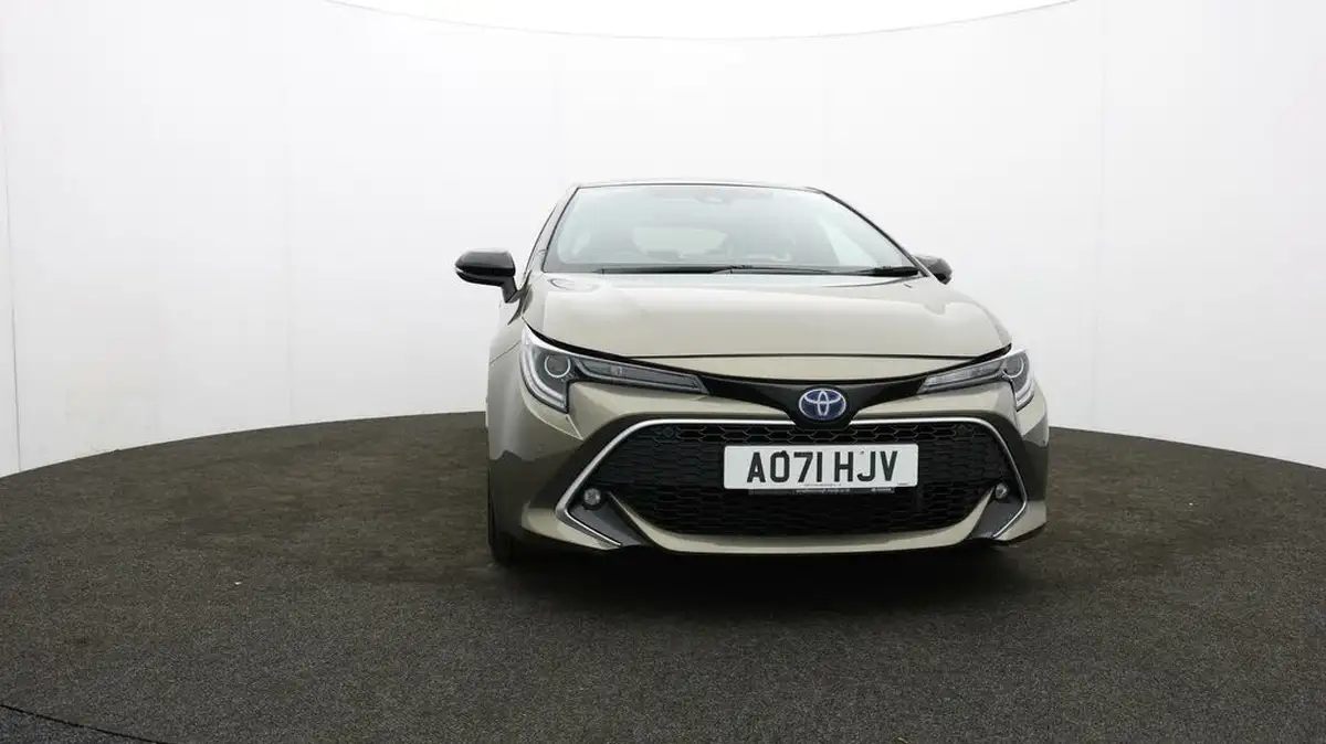 2022-toyota-corolla-18-vvt-i-excel-120bhp-trk-hatchback-big-49