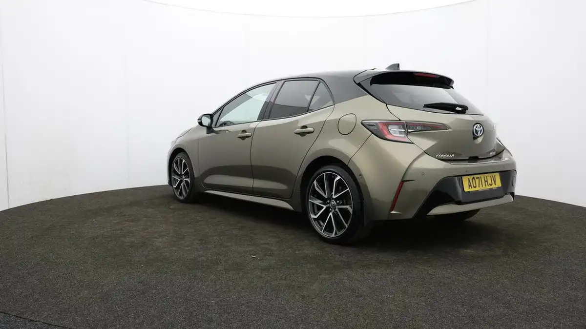 2022-toyota-corolla-18-vvt-i-excel-120bhp-trk-hatchback-big-73