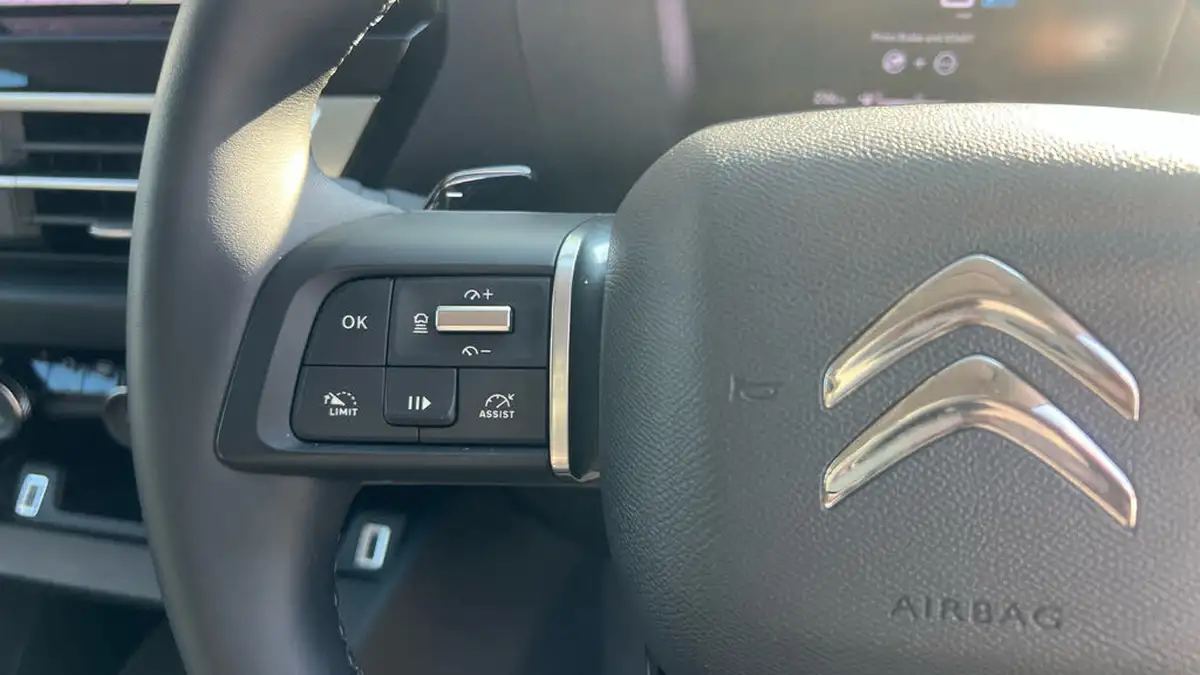 2024-citroen-c4-x-12-puretech-max-130ps-ss-eat8-big-22