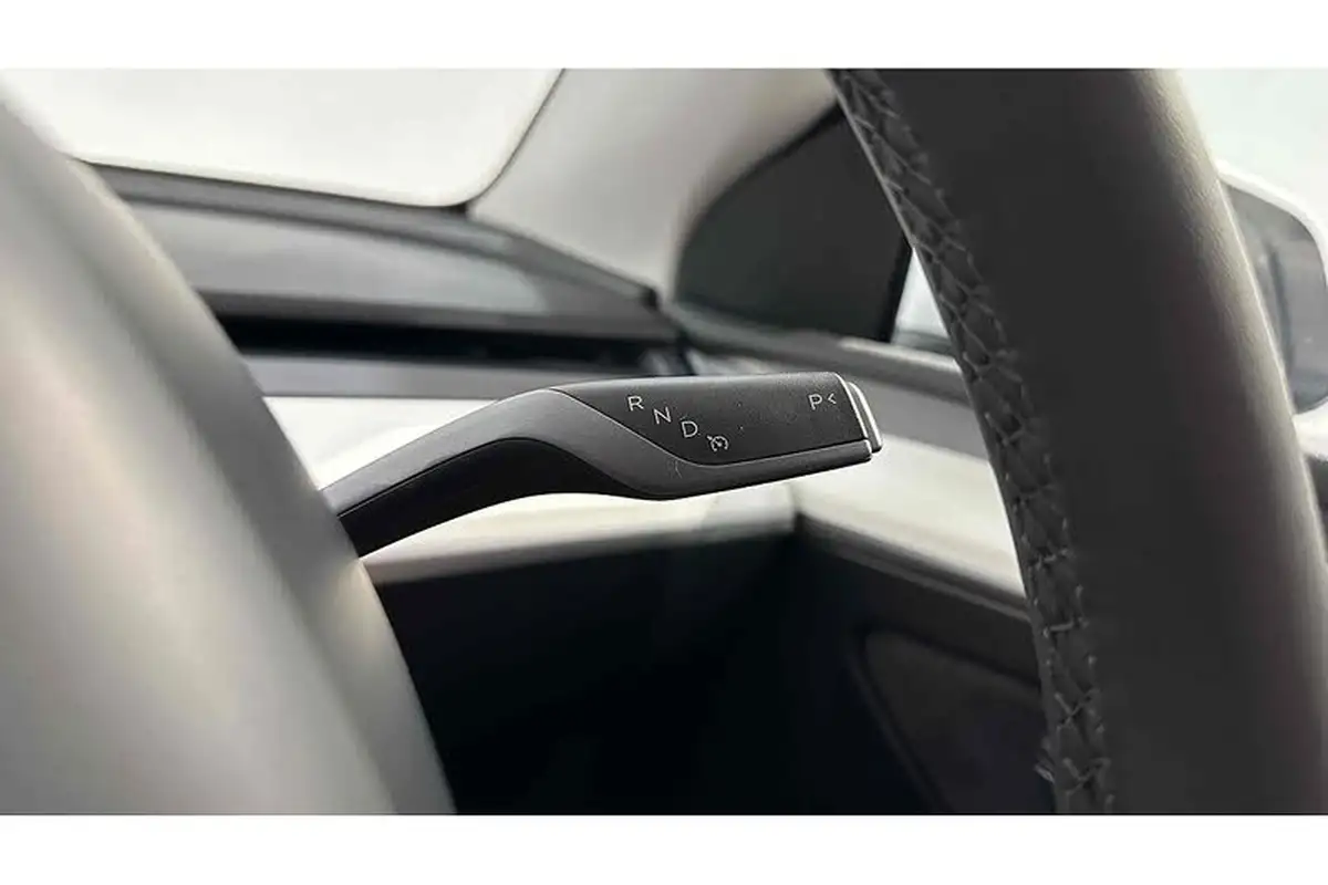 2023-tesla-model-y-e-performance-big-39