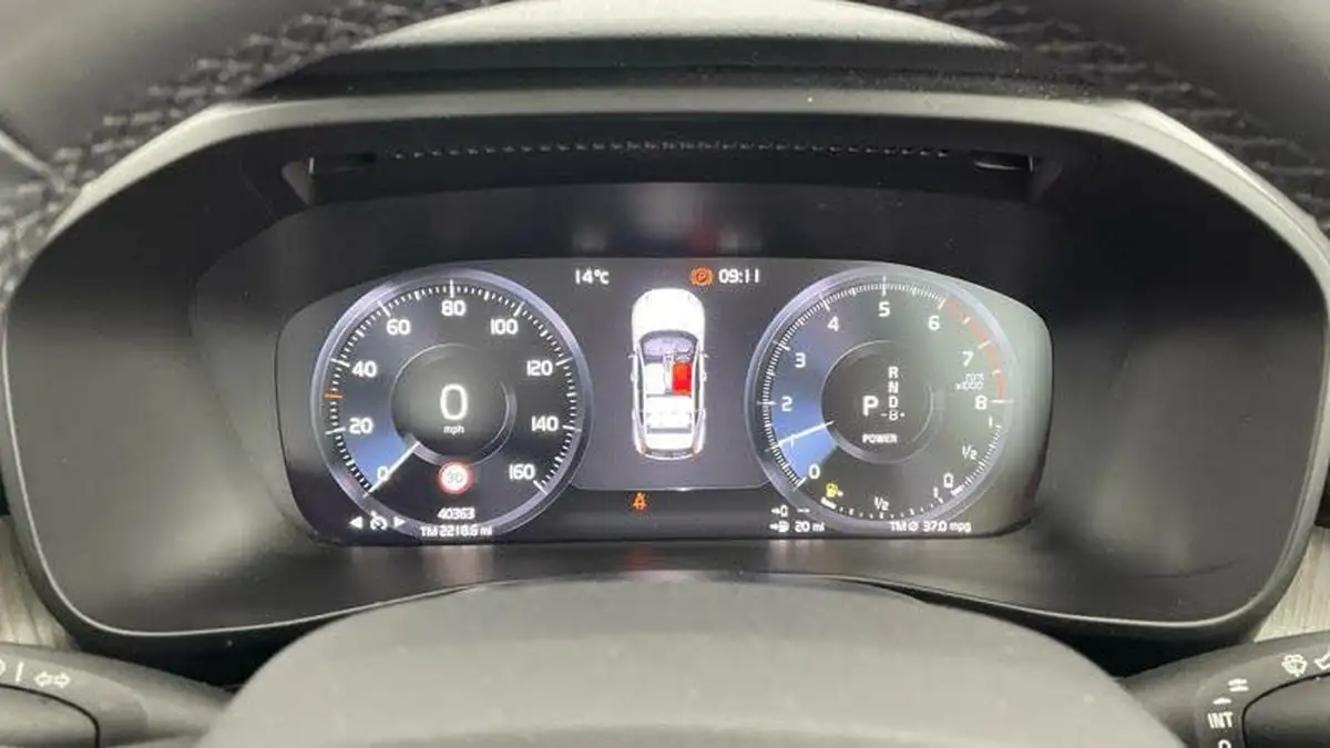 2021-volvo-xc40-15-t5-inscription-pro-258bhp-big-11