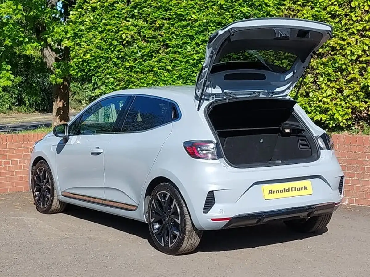 2024-renault-clio-16-techno-big-17