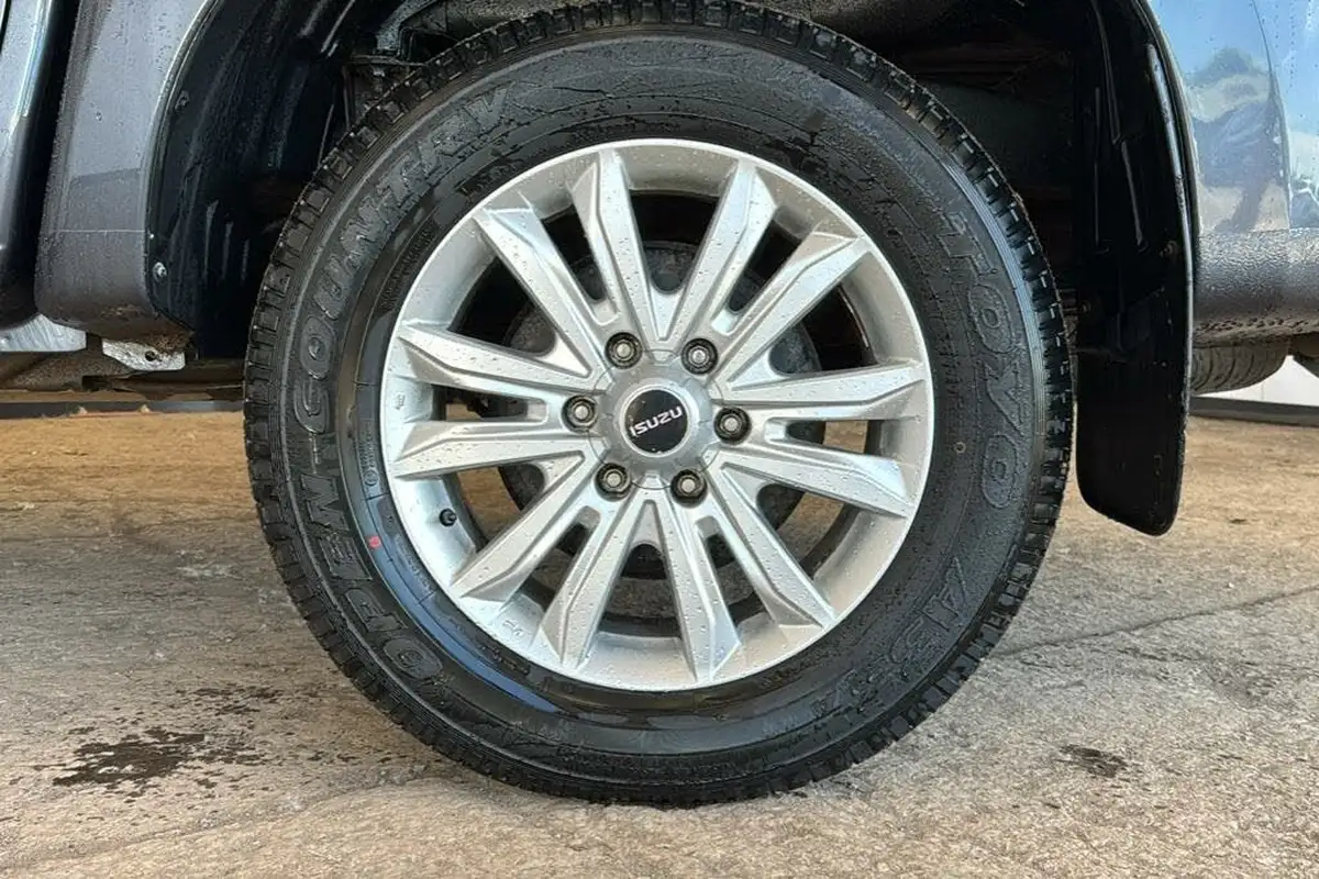 2019-isuzu-d-max-19td-utah-big-14