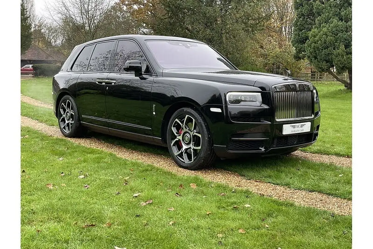2023-rolls-royce-cullinan-675-black-badge-big-0