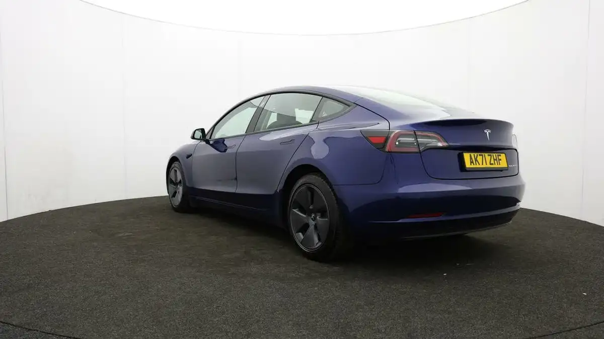 2021-tesla-model-3-e-long-range-awd-big-79