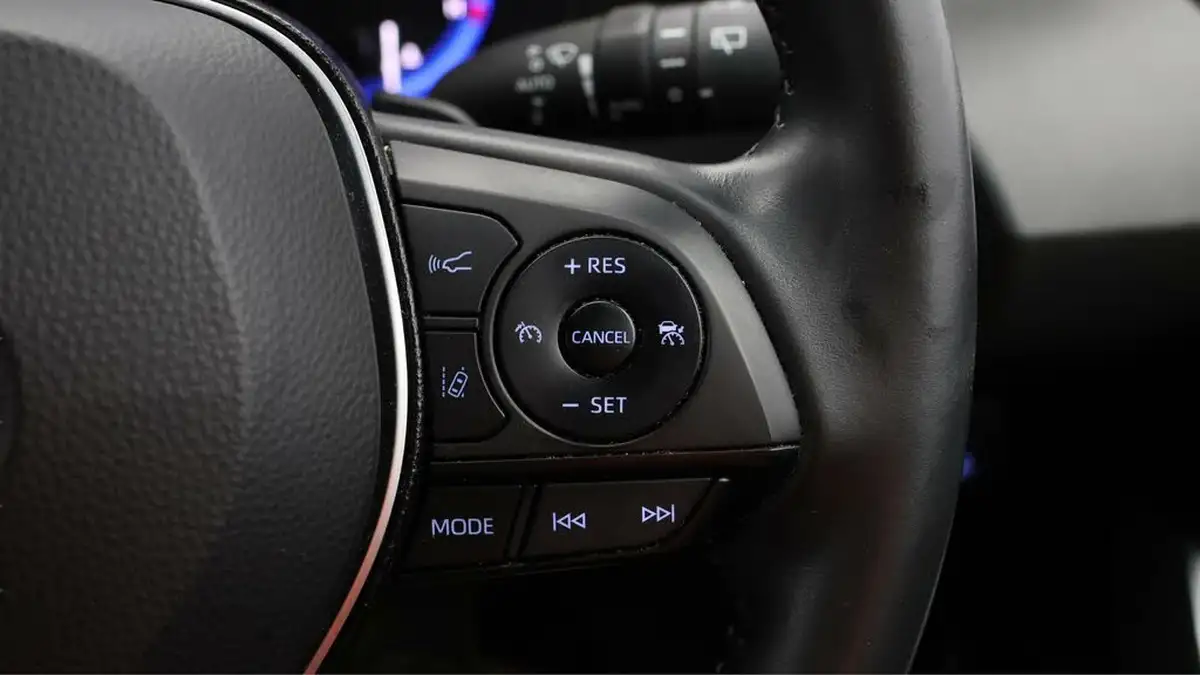 2020-toyota-corolla-20-vvt-i-design-spare-wheel-touring-sports-big-22