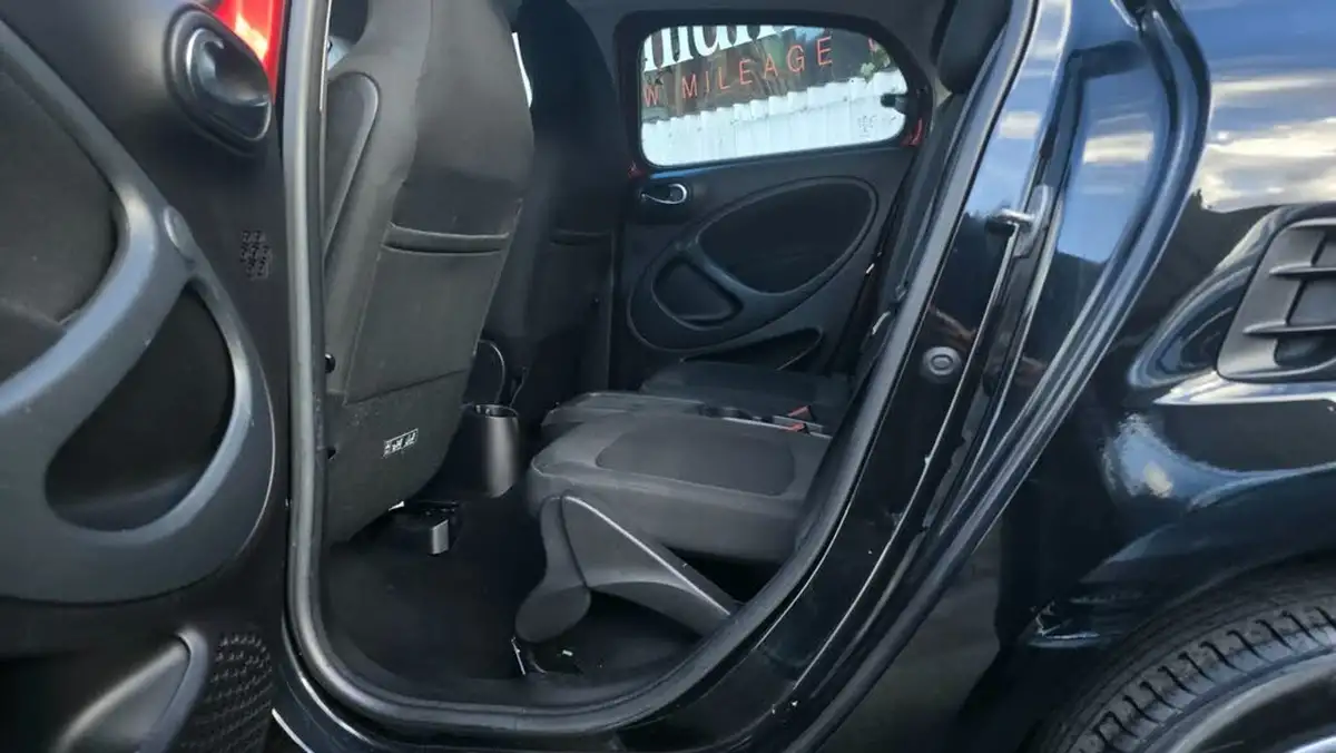 2016-smart-forfour-10-passion-71bhp-ss-big-2