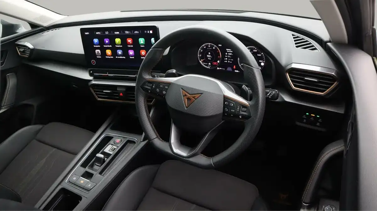 2023-cupra-leon-nf-15-etsi-v1-hatchback-big-9