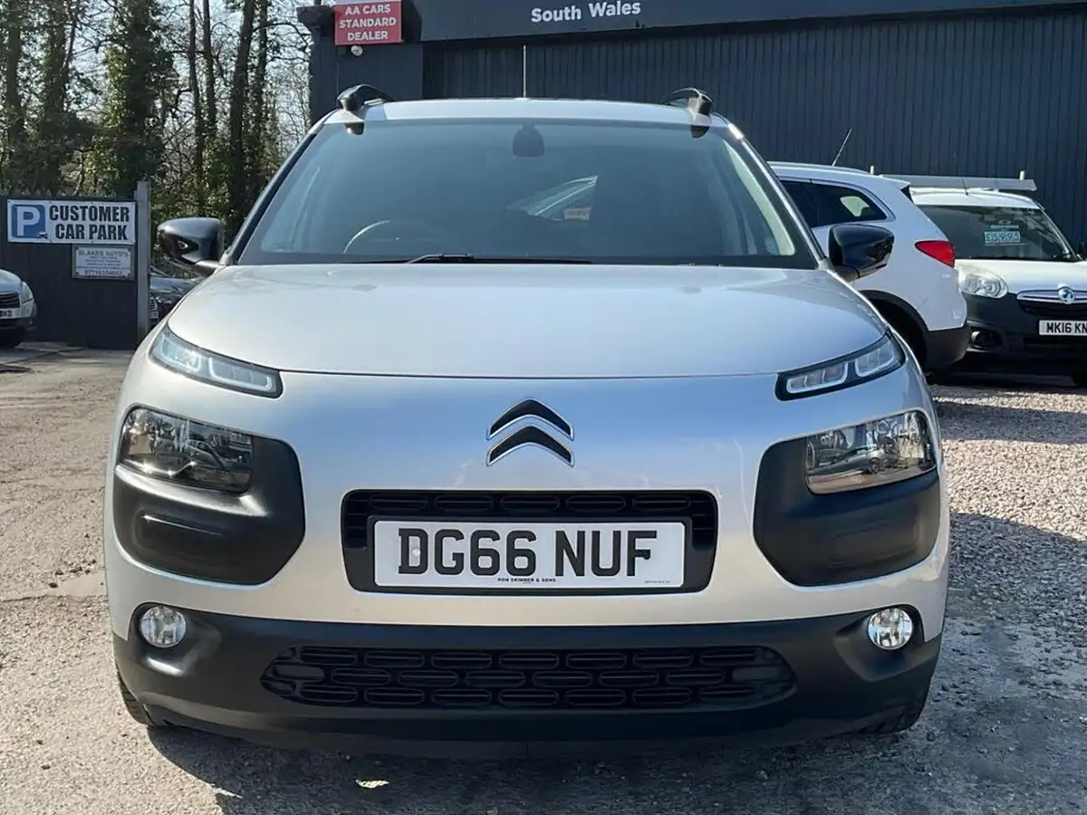 2016-citroen-c4-cactus-16bluehdi-flair-edition-big-1