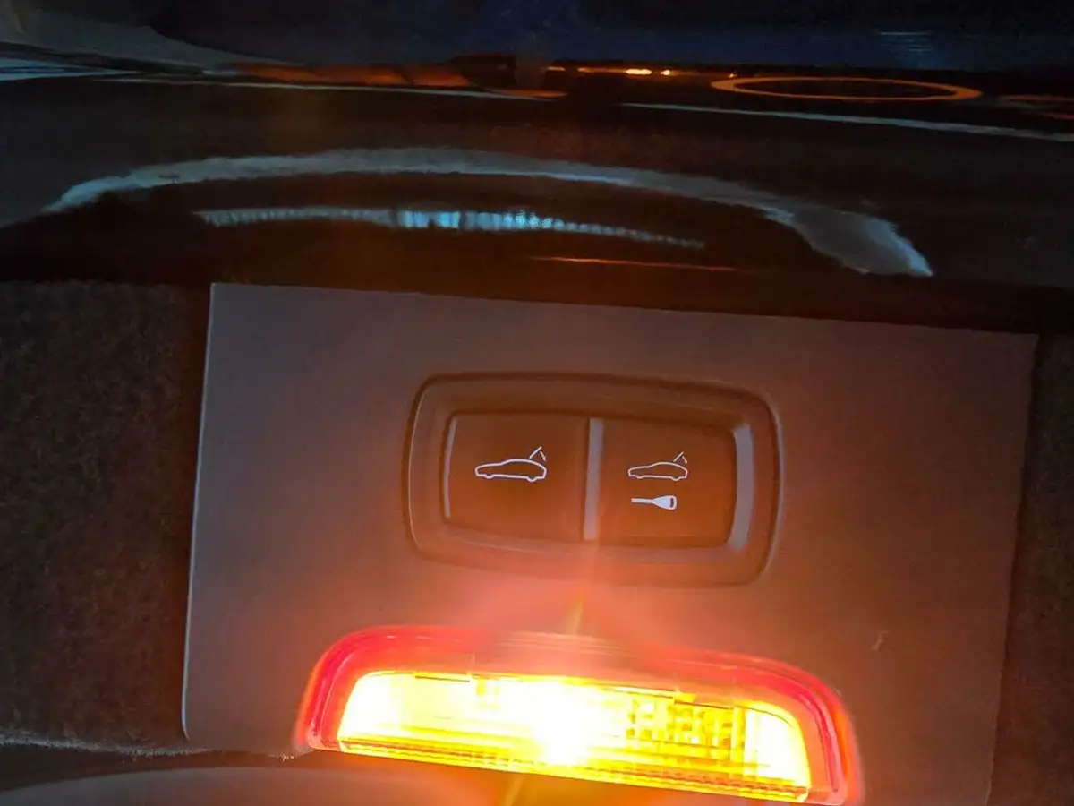 2015-porsche-cayenne-30-s-e-hybrid-big-24