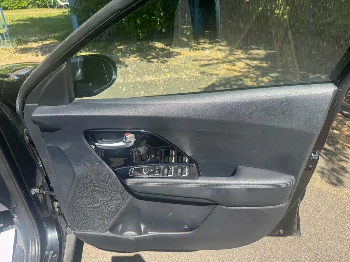 2020-kia-niro-16-gdi-2-big-38