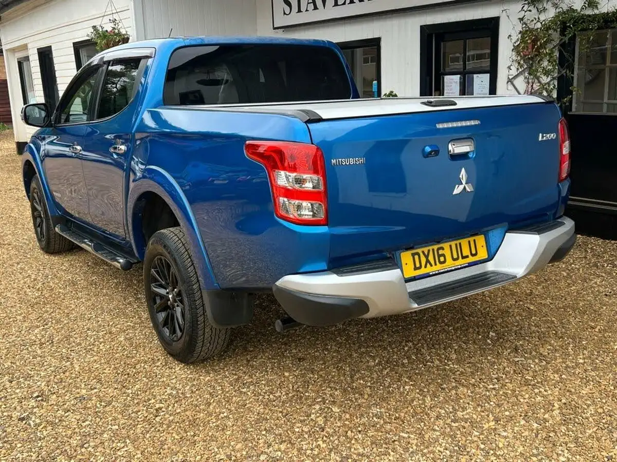 2016-mitsubishi-l200-24di-d-warrior-auto-big-14