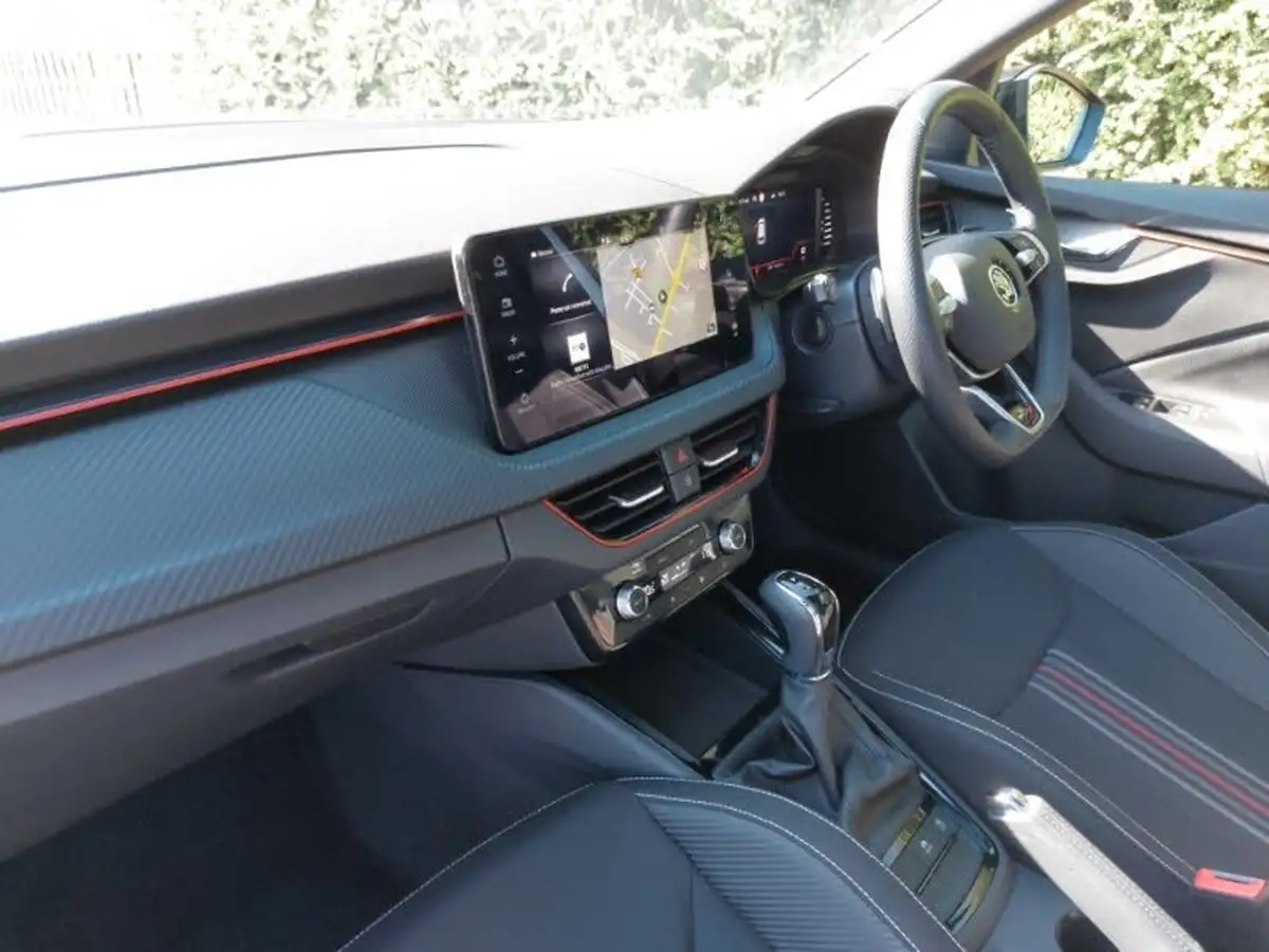 2024-skoda-kamiq-10-tsi-monte-carlo-116ps-dsg-big-4