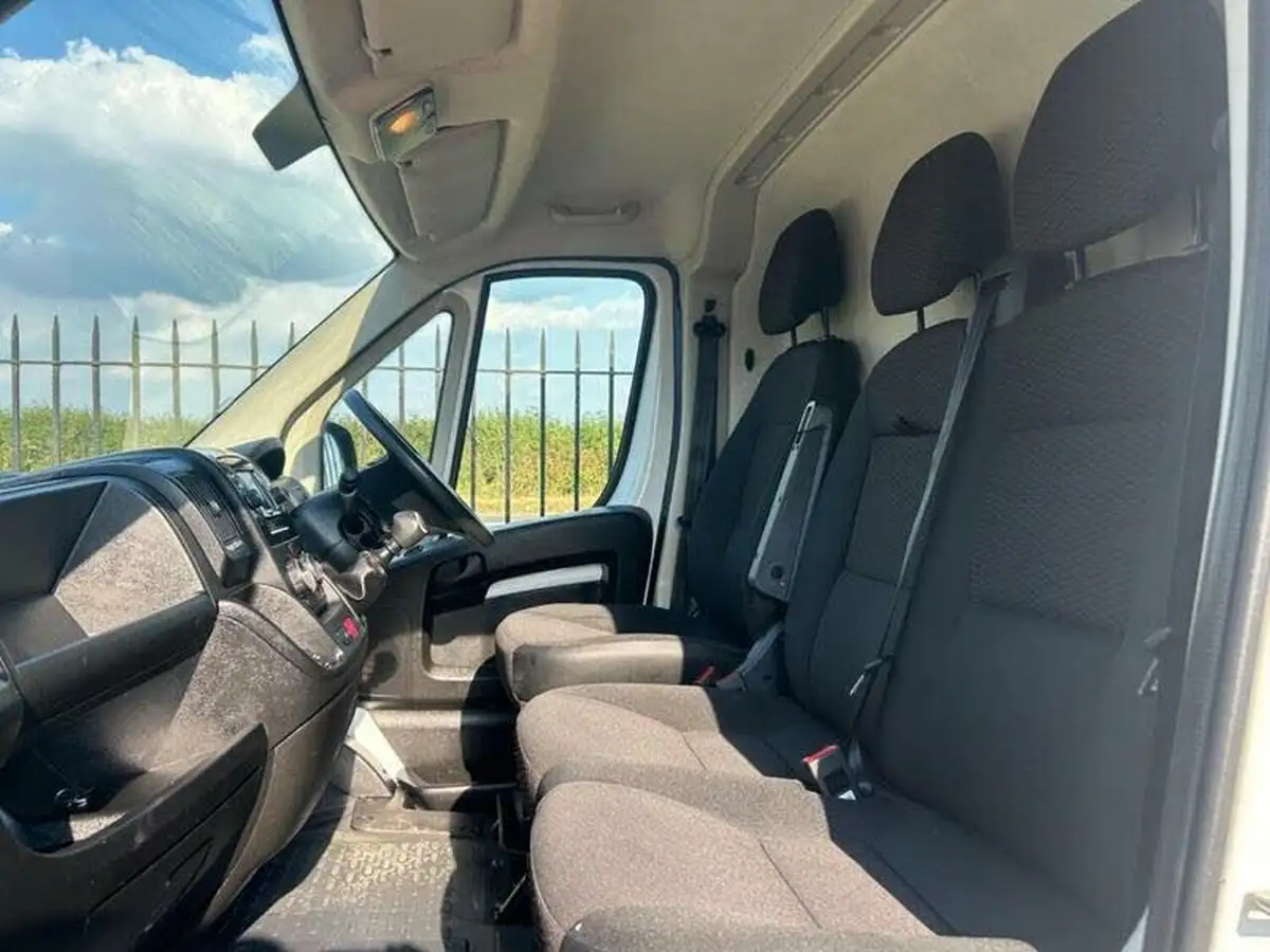 2020-citroen-relay-22bluehdi-35-l3h2-enterprise-panel-big-10