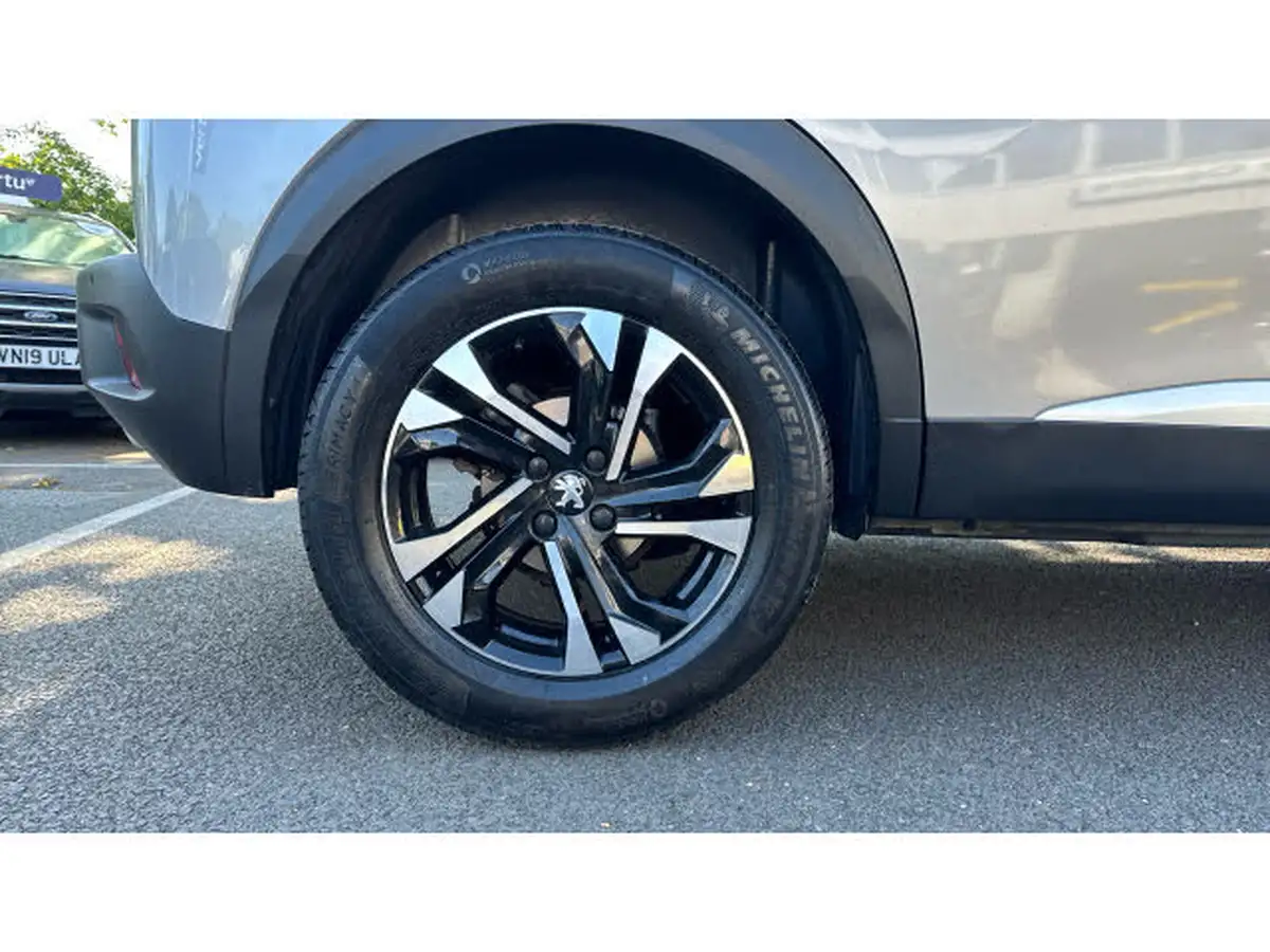 2021-peugeot-2008-suv-12-puretech-allure-130bhp-eat8-big-6