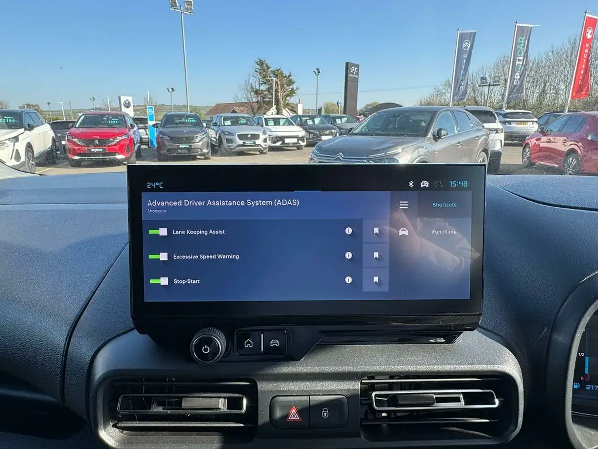 2025-citroen-berlingo-15-bluehdi-m-enterprise-130pseu6e-eat8-big-16