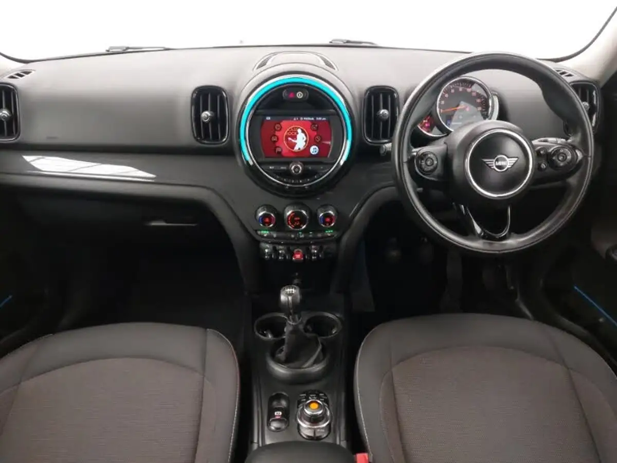 2019-mini-countryman-15-cooper-classic-big-2