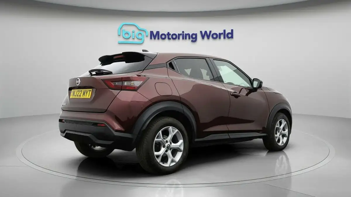 2022-nissan-juke-10-dig-t-n-connecta-big-6
