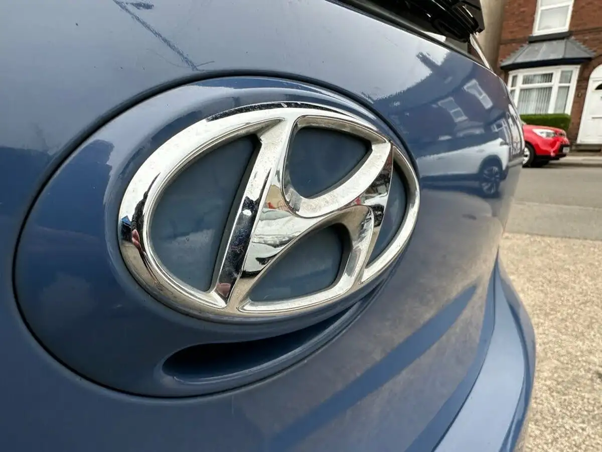 2015-hyundai-i10-10-s-big-37