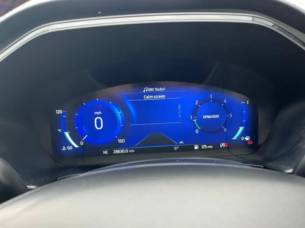 2020-ford-kuga-big-15