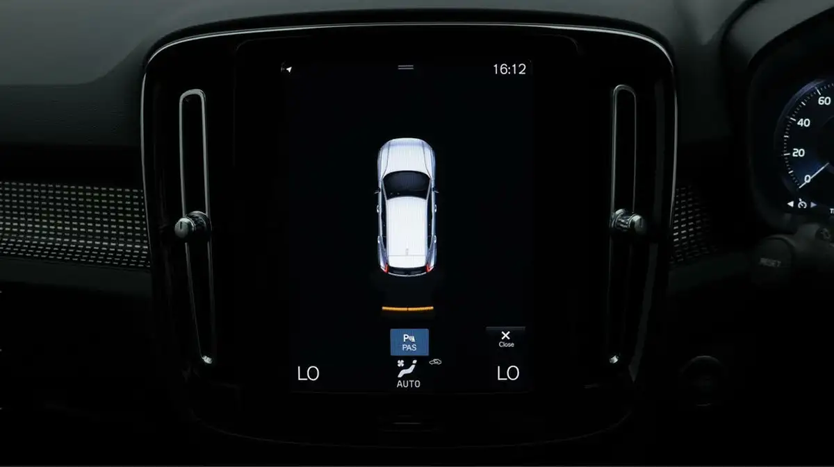 2021-volvo-xc40-15-t3-r-design-161bhp-auto-big-26