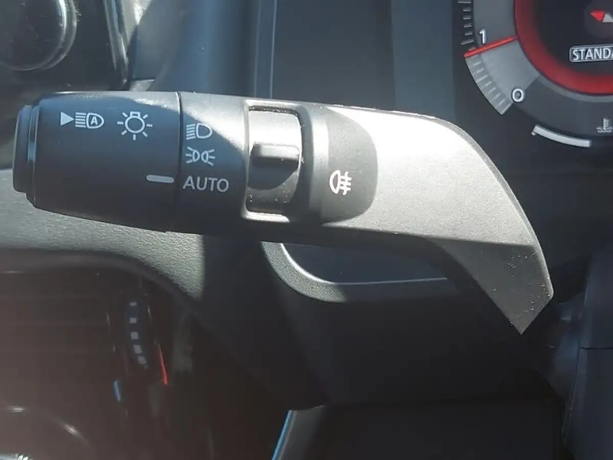 2022-nissan-qashqai-13-dig-t-n-connecta-158ps-big-16