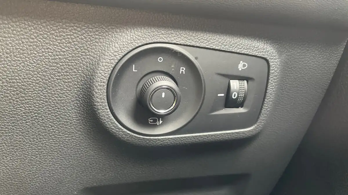 2024-mg-zs-suv-15-vti-tech-exclusive-big-29