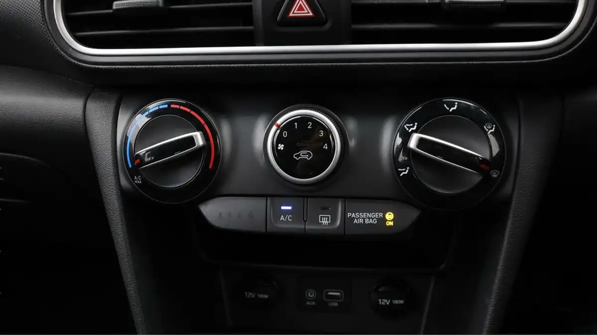 2018-hyundai-kona-10-t-gdi-se-big-11