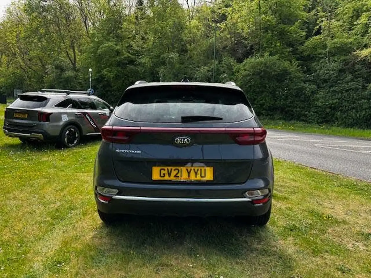 2021-kia-sportage-16-gdi-2-big-3