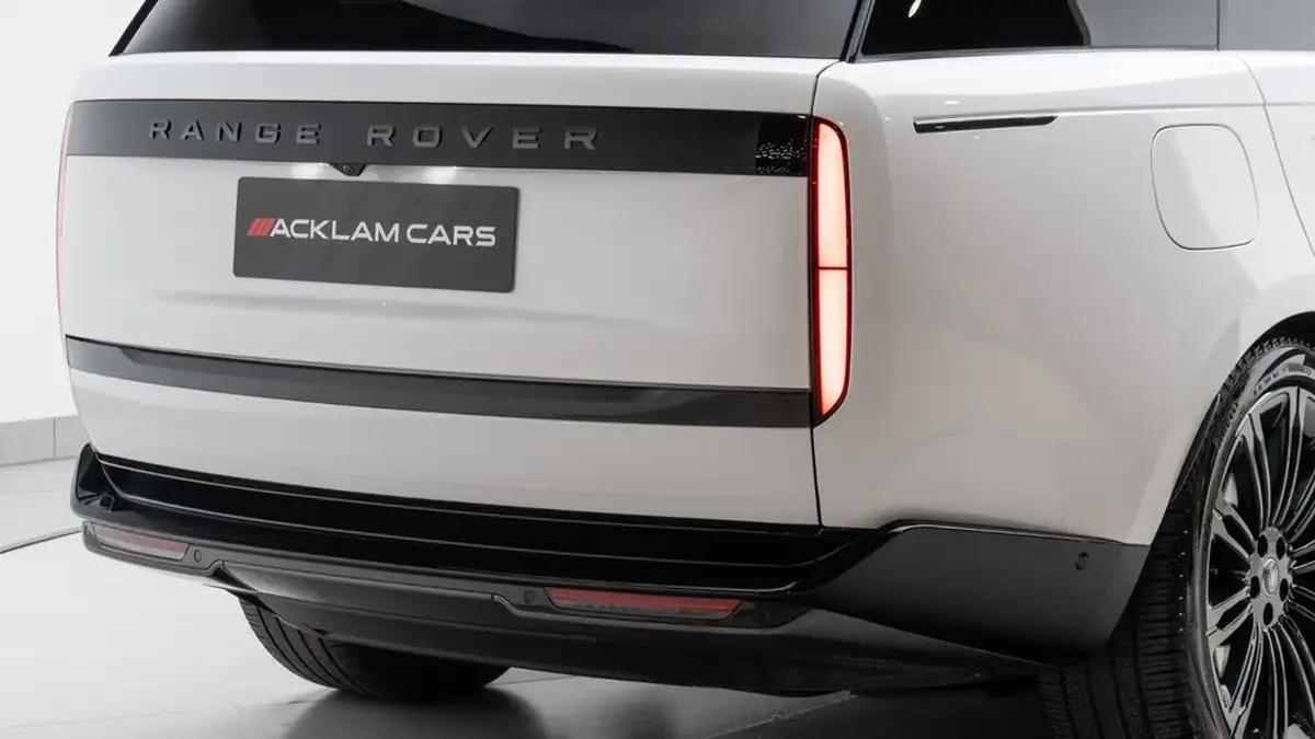 2024-land-rover-range-rover-30-d350-hse-big-11