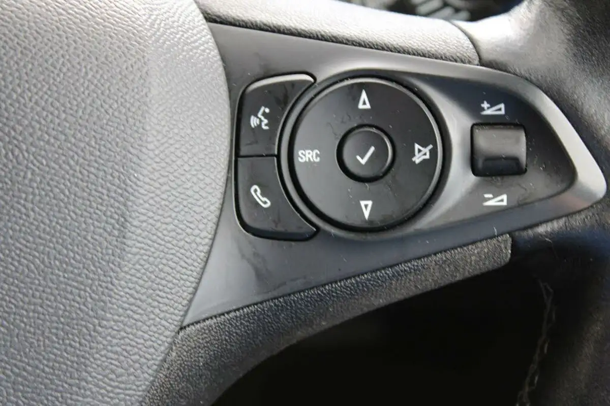 2020-vauxhall-corsa-12-turbo-sri-nav-premium-big-13