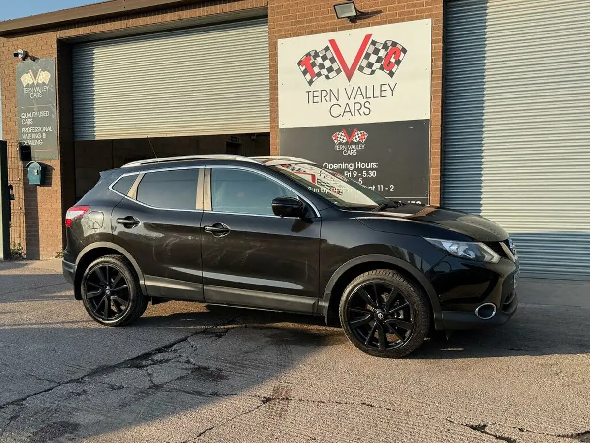 2016-nissan-qashqai-16dci-tekna-4x4-big-37