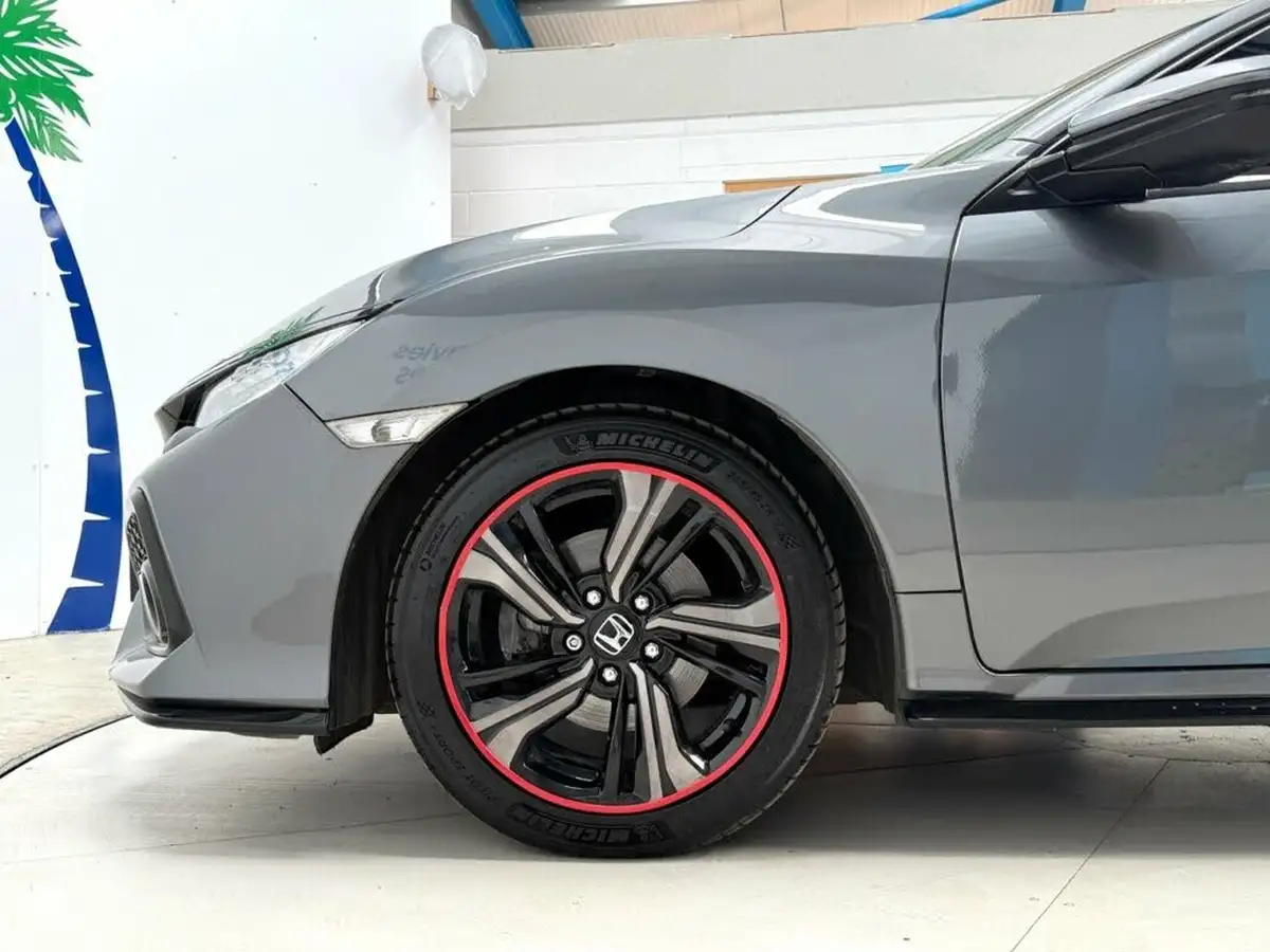 2018-honda-civic-15-vtec-turbo-sport-ss-big-10
