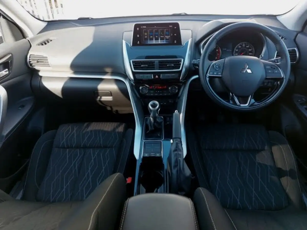 2020-mitsubishi-eclipse-cross-15-3-big-2