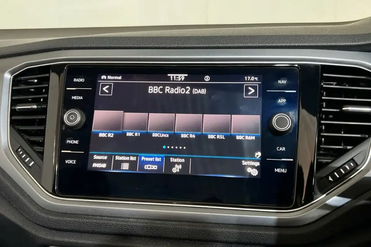 2021-volkswagen-t-roc-15-tsi-active-convertible-2d-dsg-big-18