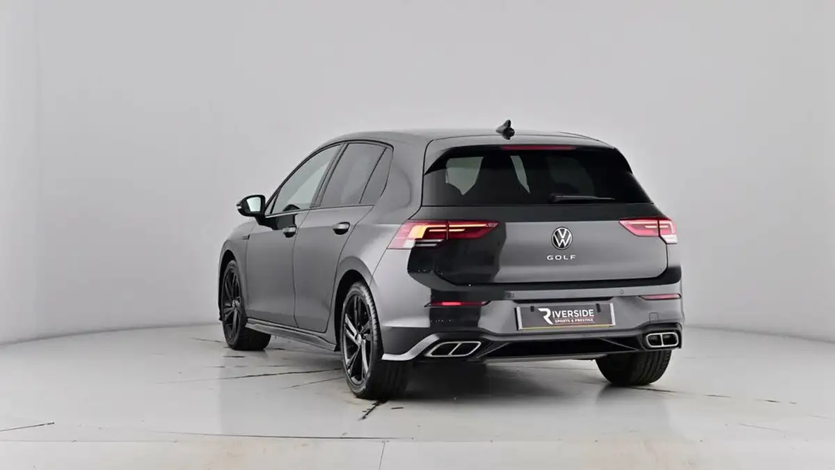2022-volkswagen-golf-15-tsi-r-line-130ps-hatchback-big-67