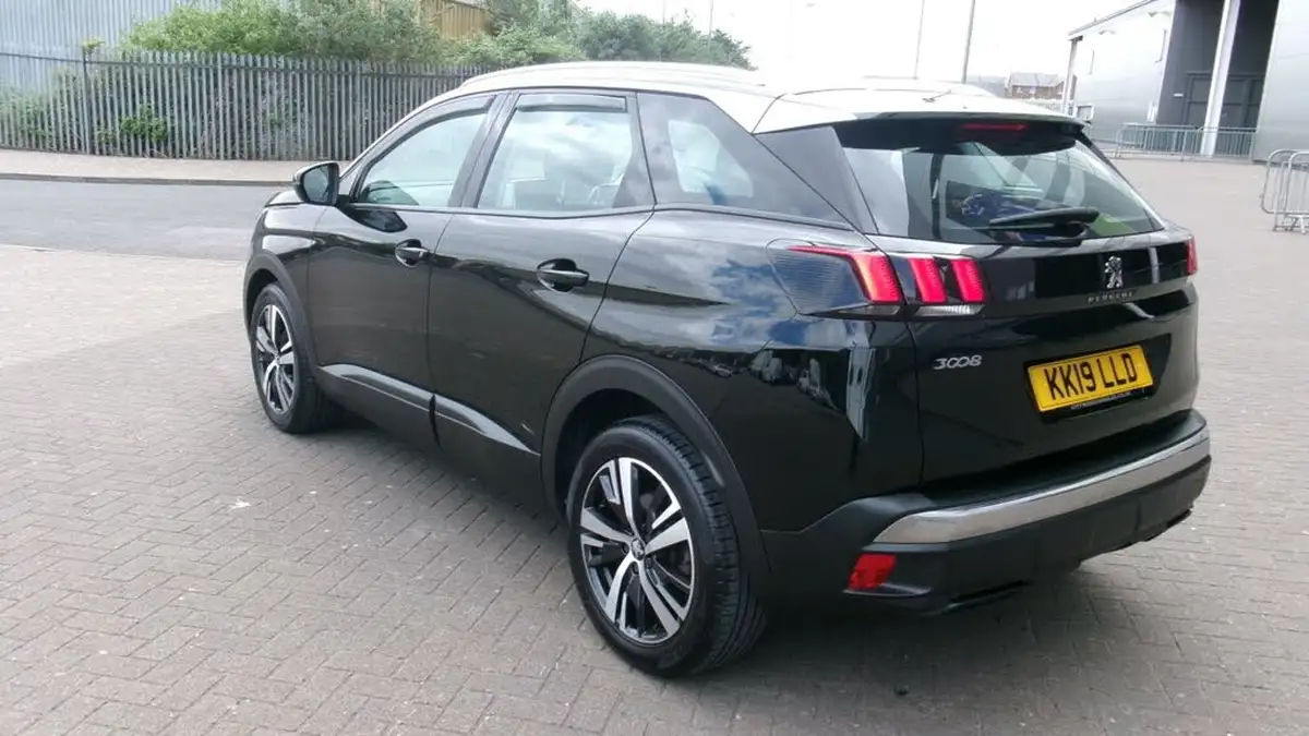 2019-peugeot-3008-suv-15-bluehdi-active-eat8-big-12